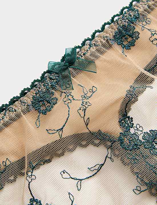 String Helena à broderie