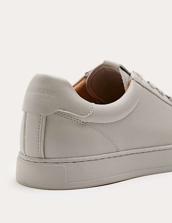 Sk&oacute;rzane tenis&oacute;wki