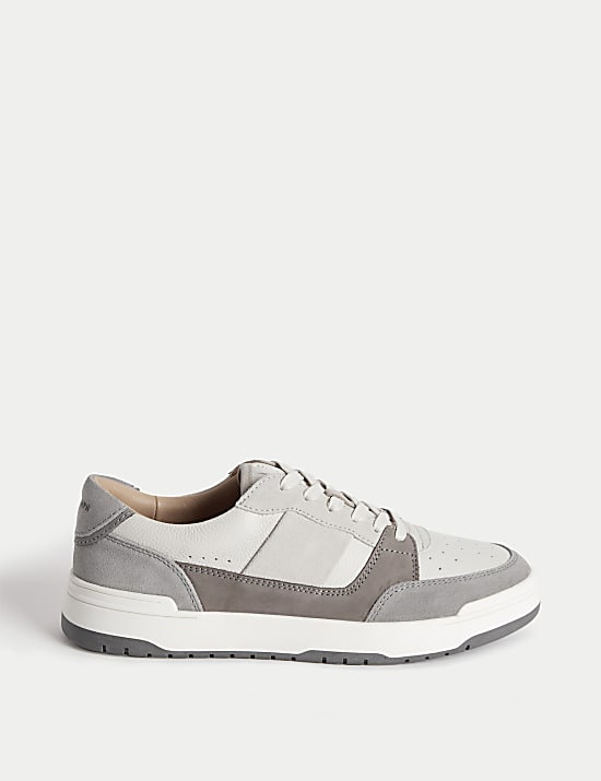 Baskets en cuir à lacets