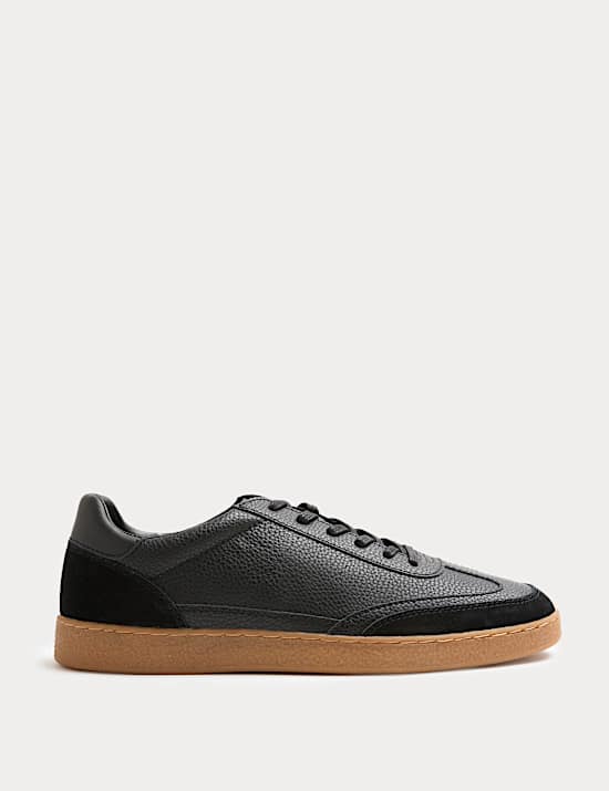 Casual shoes