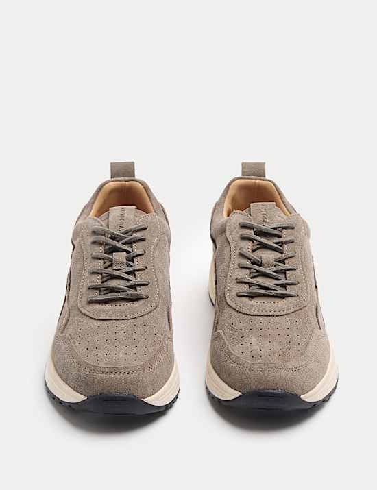 Funkčn&iacute; semi&scaron;ov&eacute; &scaron;něrovac&iacute; tenisky