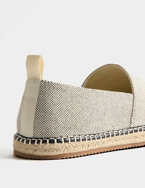 Espadrilles zum Hineinschl&uuml;pfen in Glockenform