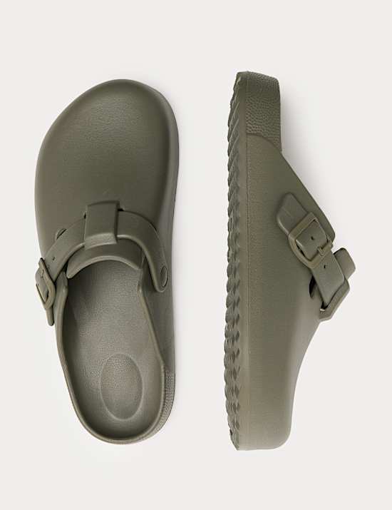 Holiday shoes