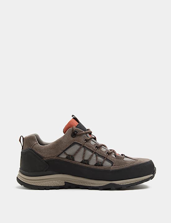 Chaussures de marche imperm&eacute;ables