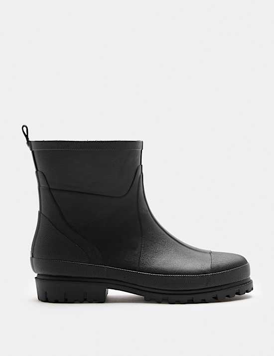 Short Wellington Boots