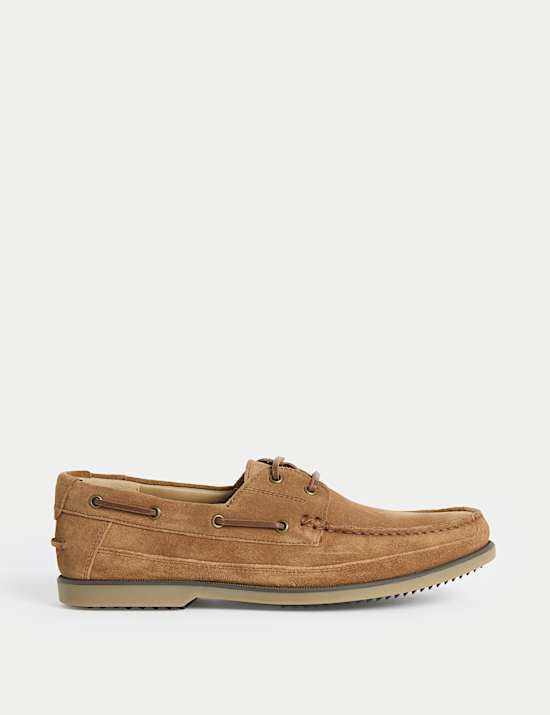 Chaussures bateau en daim