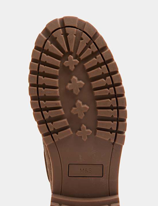 Su&egrave;de bootschoenen met grove zool
