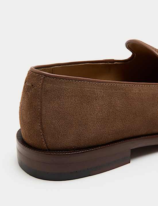 Su&egrave;de instappers met kwastjes