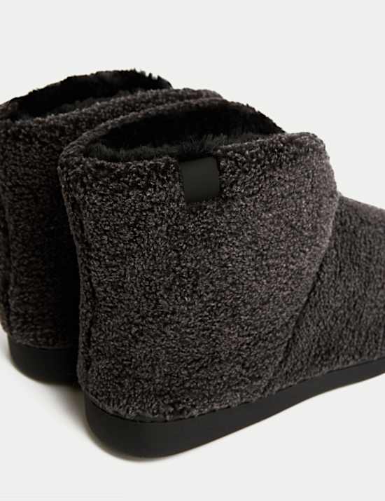 Gemütliche Slipper-Stiefel mit Freshfeet™