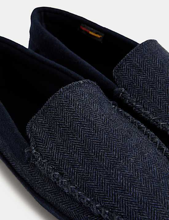 Mokassin-Slipper mit Freshfeet™ und Fischgrätenmuster