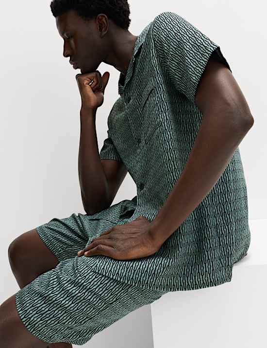 Schlafanzugset aus reiner Baumwolle mit geometrischem Muster