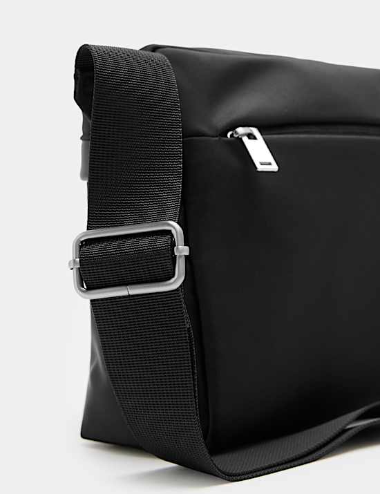 Zip Cross Body Bag