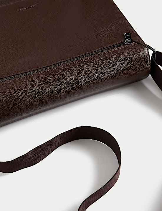 Leather Pebble Grain Messenger Bag