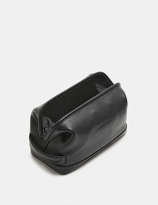 Leather Pebble Grain Washbag
