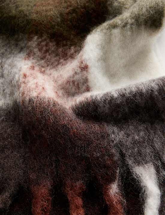 Bufanda de lana gruesa de vichy con borlas