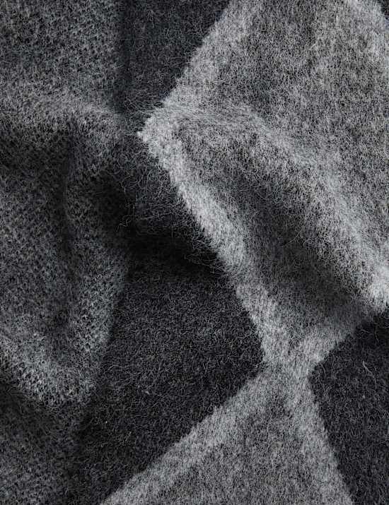 Κασκόλ με σχέδιο ρόμβους