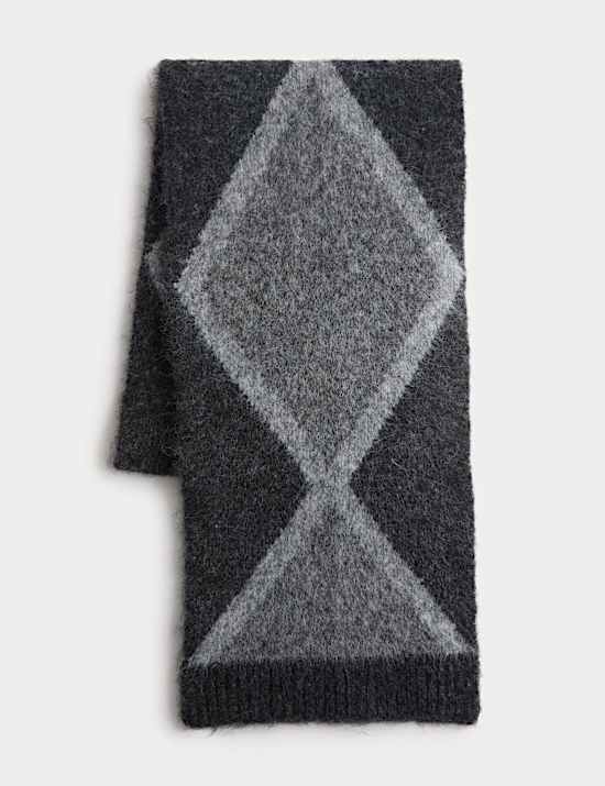 Κασκόλ με σχέδιο ρόμβους