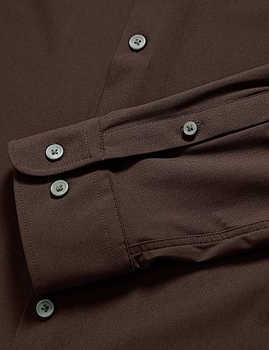 Chemise coupe ajustée en tissu extensible de performance