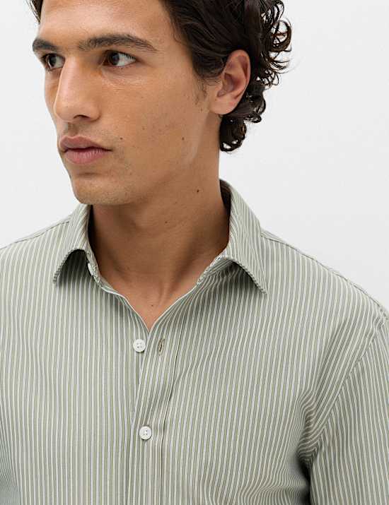 Ultimate Regular Fit Non Iron Striped Shirt