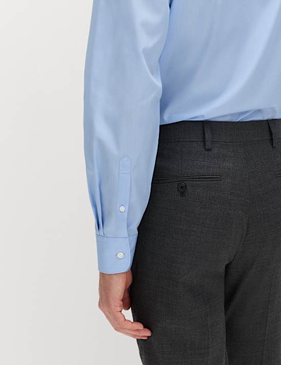 Lot de 2 chemises en coton m&eacute;lang&eacute; coupe standard, repassage facile