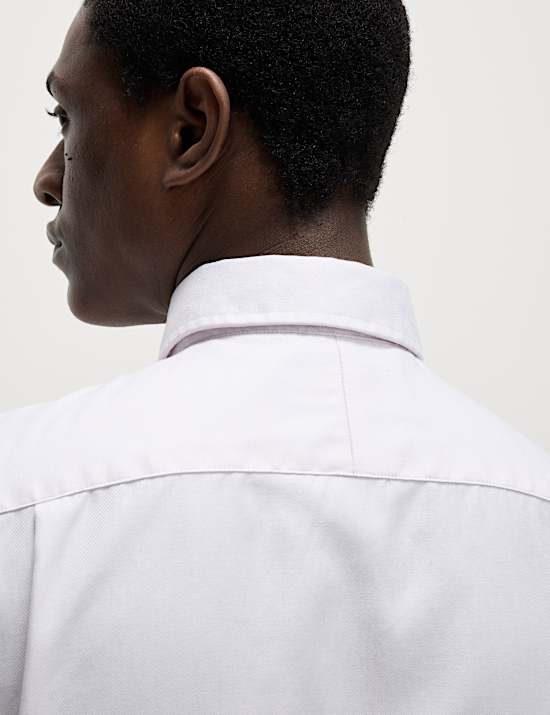 Chemise coupe standard en coton sergé de qualité supérieure à poignets mousquetaires