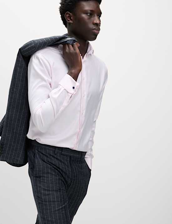 Chemise coupe cintrée en coton sergé de qualité supérieure à poignets mousquetaires