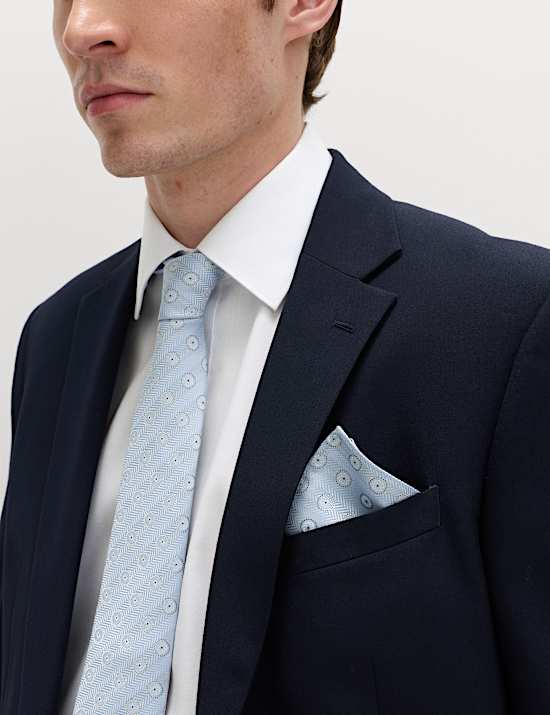 Set mit b&uuml;gelleichtem Slim Fit Hemd und Krawatte