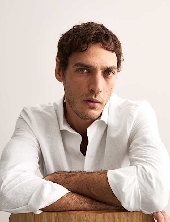 Λινό πουκάμισο υψηλής ποιότητας με κανονική εφαρμογή και υψηλή περιεκτικότητα σε λινό