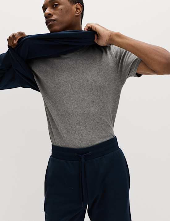 Heatgen&trade; Medium Thermal Short Sleeve Top