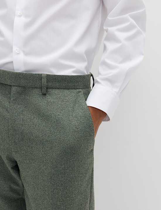 Auf Figur geschnittene Anzughose mit hohem Anteil italienischer Wolle