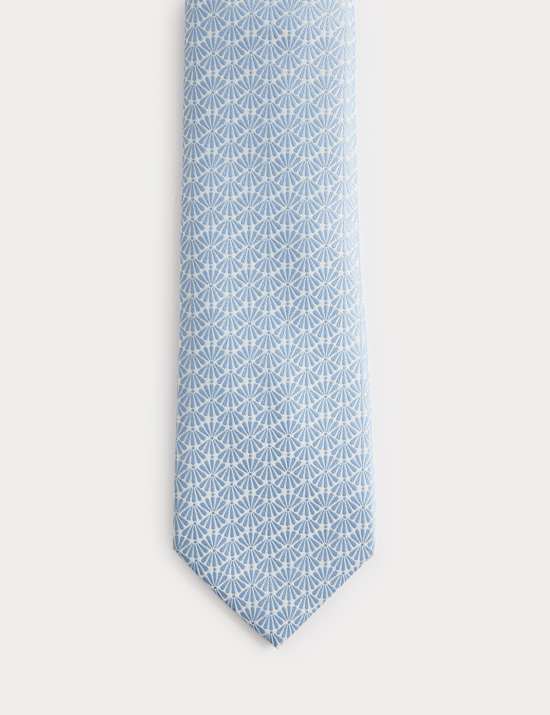Corbata texturizada con dise&ntilde;o de abanico
