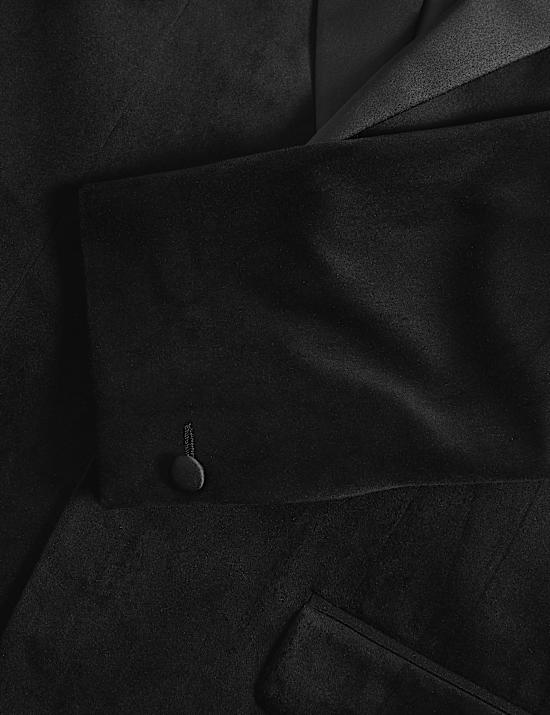 Tailored Fit Velvet Blazer