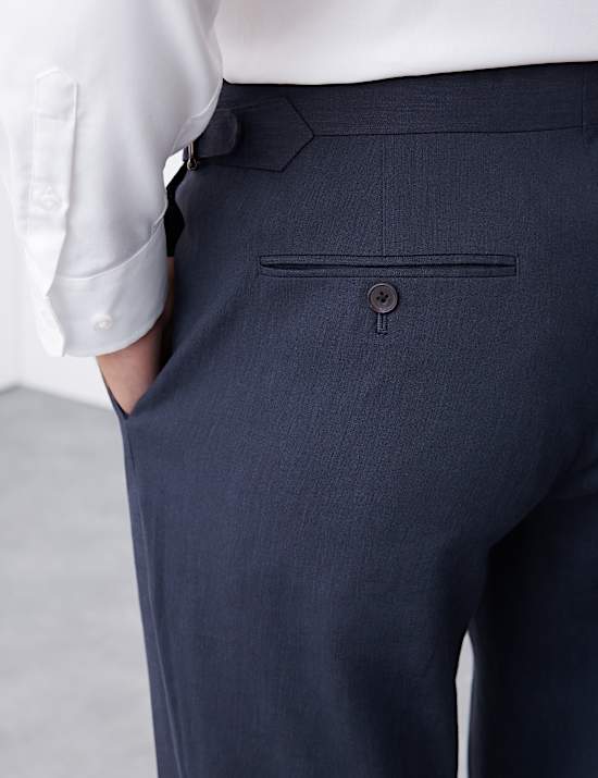 מכנסי חליפה איטלקיים בסגנון ספורטיבי בגזרה מחויטת מתערובת פשתן