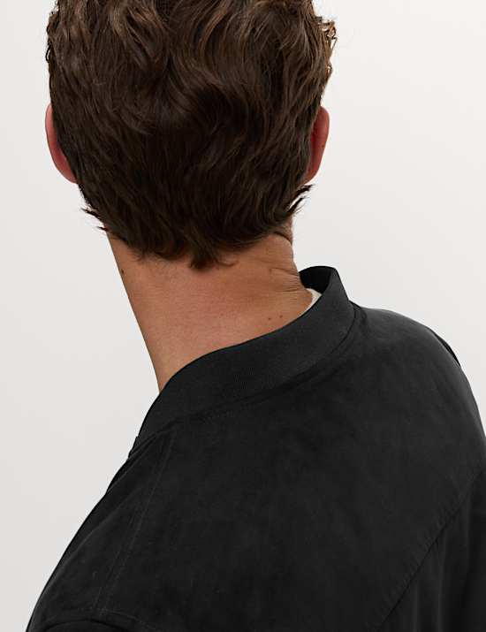 Bomberjacke aus Wildlederimitat