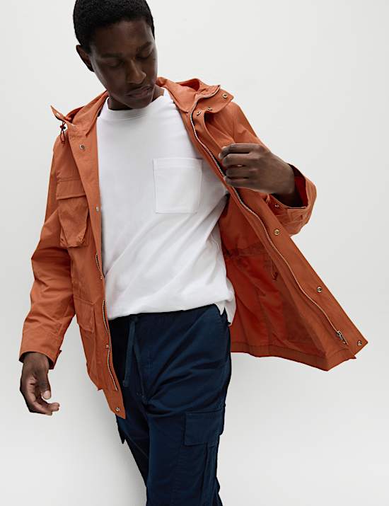 Feldjacke mit Kapuze und 4 Taschen