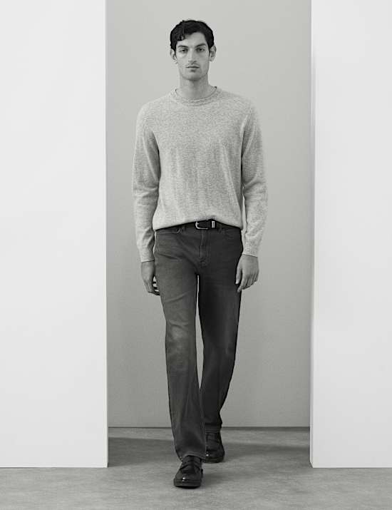 Jeans aus weichem italienischen Denim mit gerader Passform