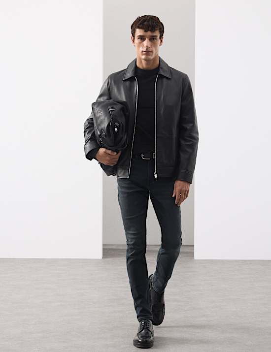 Schmal geschnittene, italienische Jeans