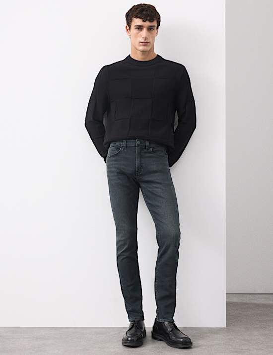 Schmal geschnittene, italienische Jeans