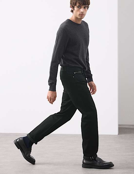 Jeans aus steifem japanischen Selvedge-Denim mit gerader Passform