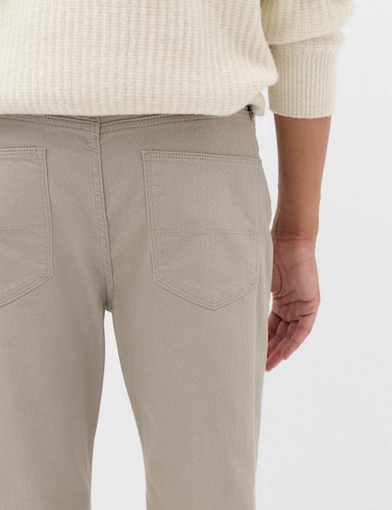 Straight Fit Stretch Jeans