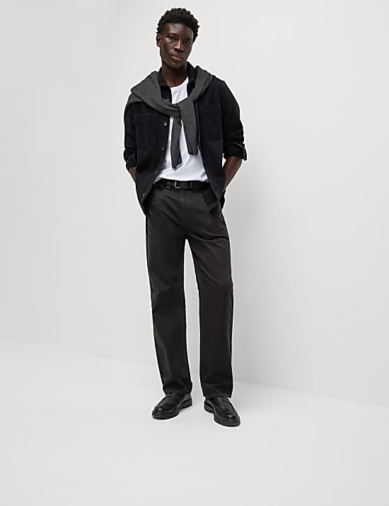 Loose Fit Stretch Jeans