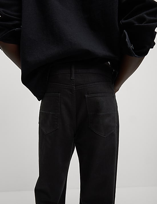 Loose Fit Stretch Jeans