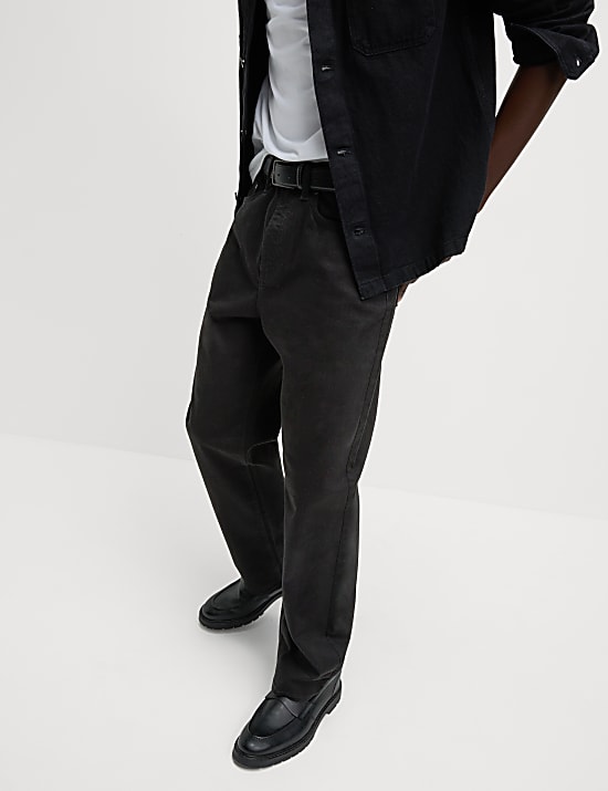 Loose Fit Stretch Jeans