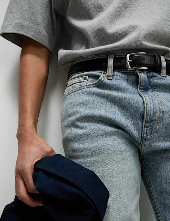Jean extensible coupe droite, aspect délavé de style rétro