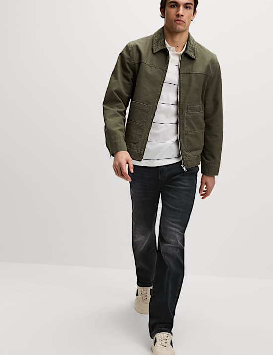 Jean extensible coupe droite, aspect d&eacute;lav&eacute; de style r&eacute;tro