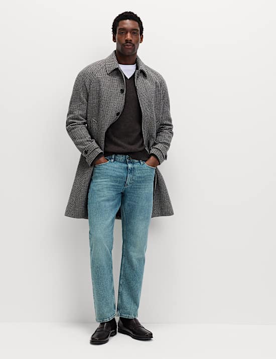 Straight Fit Stretch Jeans