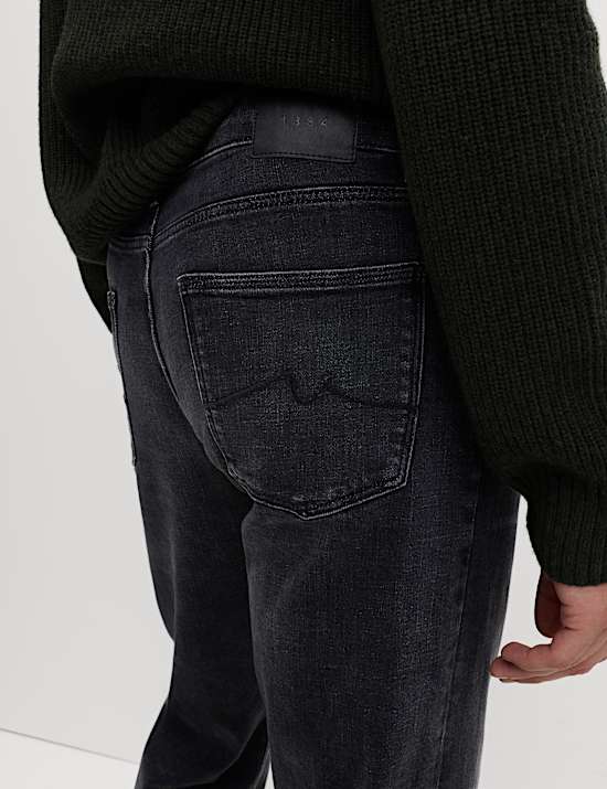 Straight Fit Stretch Jeans