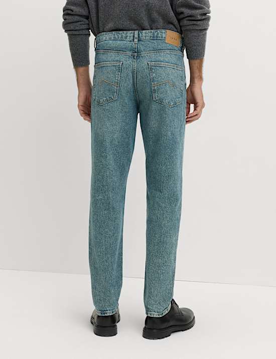 Autentick&eacute; strečov&eacute; dž&iacute;ny z&uacute;žen&eacute;ho střihu