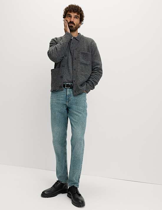 Autentick&eacute; strečov&eacute; dž&iacute;ny z&uacute;žen&eacute;ho střihu