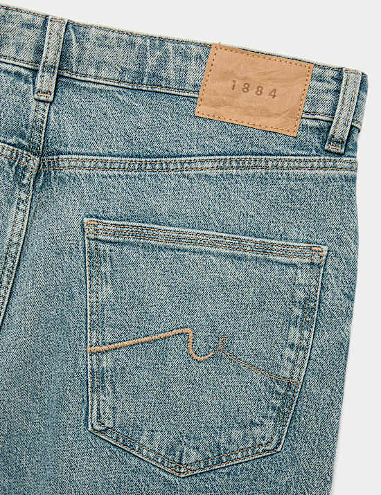 Autentick&eacute; strečov&eacute; dž&iacute;ny z&uacute;žen&eacute;ho střihu